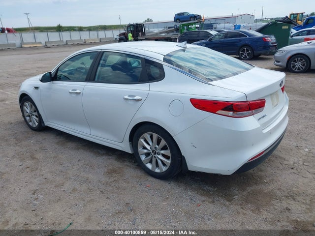 KIA Optima Lx 2018 5XXGT4L38JG257474 Image 3