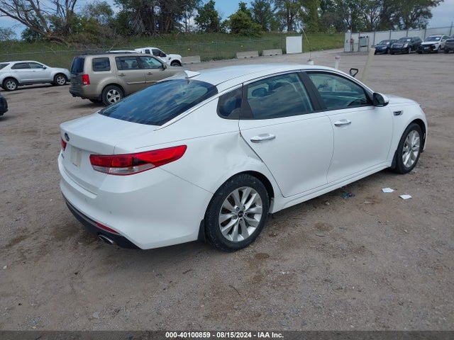 KIA Optima Lx 2018 5XXGT4L38JG257474 Image 4