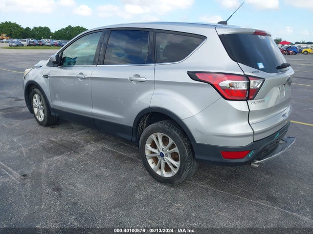 Ford ESCAPE SE 2017 1FMCU0GD7HUE39870 Image 3