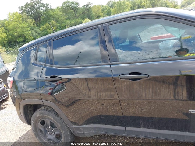 3C4NJDAB9JT146184 Jeep Compass Sport 4x4