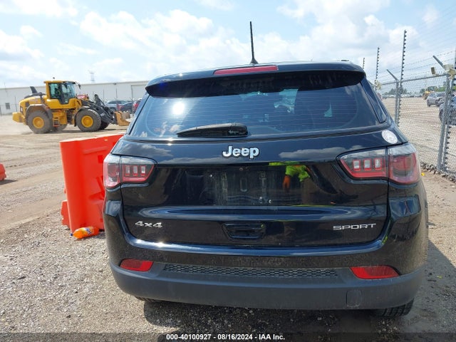 3C4NJDAB9JT146184 Jeep Compass Sport 4x4