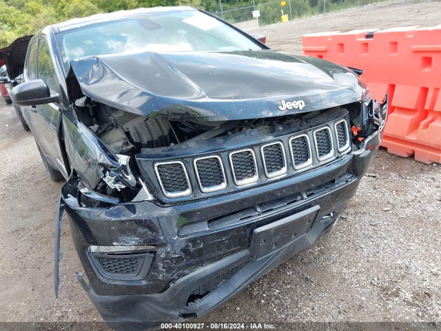 3C4NJDAB9JT146184 Jeep Compass Sport 4x4