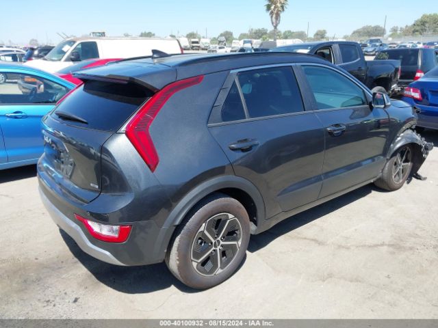 KNDCR3LE0R5162285 KIA NIRO EX
