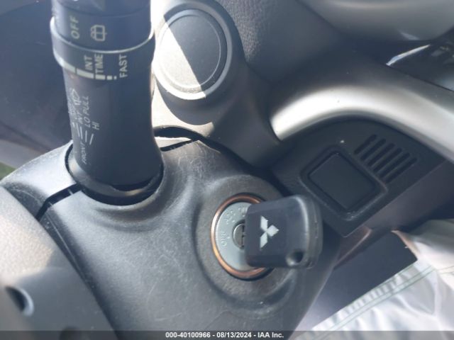 JA4AT4AA6JZ044814 Mitsubishi Eclipse Cross Le