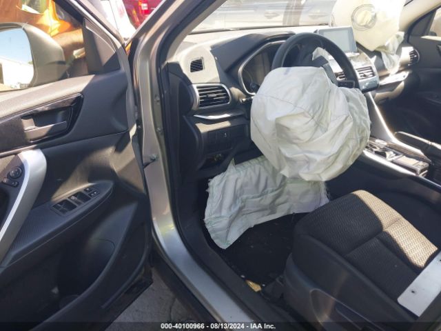 JA4AT4AA6JZ044814 Mitsubishi Eclipse Cross Le