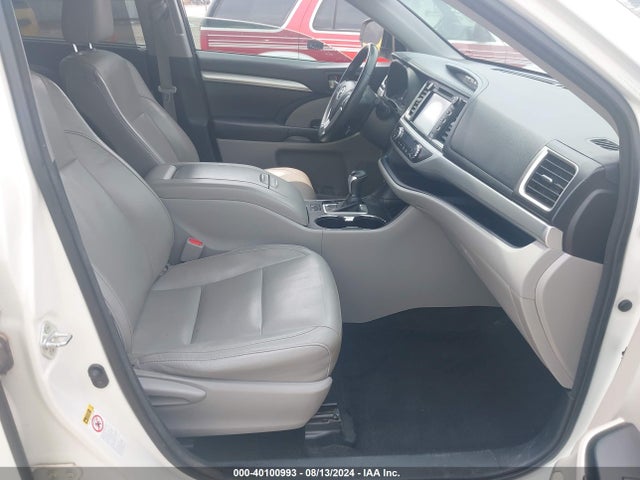 Toyota Highlander Xle V6 2015 5TDKKRFH5FS115039 Image 5