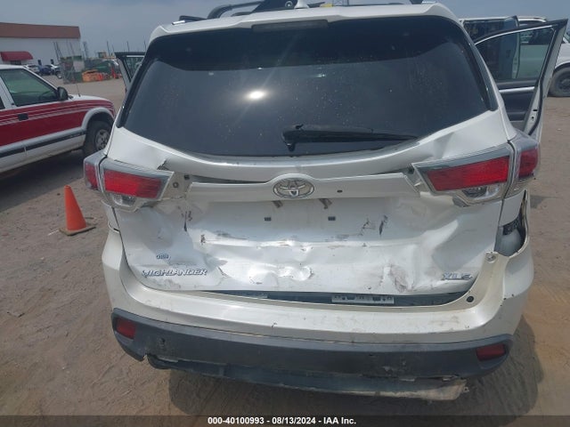 Toyota Highlander Xle V6 2015 5TDKKRFH5FS115039 Image 6