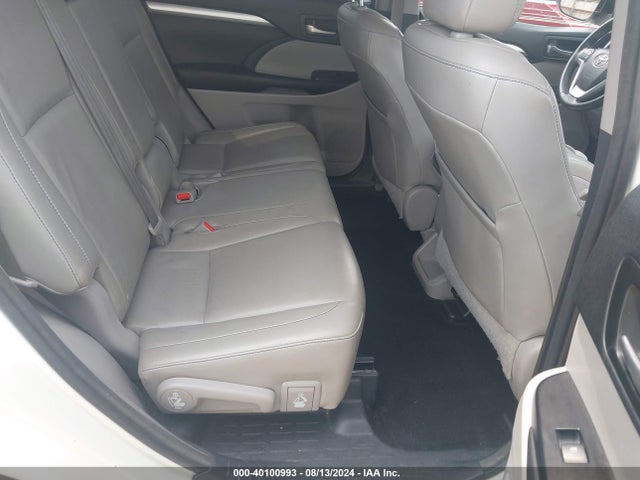 Toyota Highlander Xle V6 2015 5TDKKRFH5FS115039 Image 8