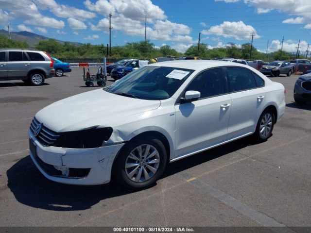 1VWAT7A34FC036047 Volkswagen Passat 1.8t Wolfsburg Edition