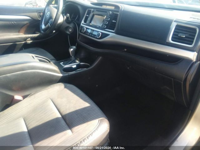 5TDZKRFH1FS090042 Toyota Highlander Le Plus V6