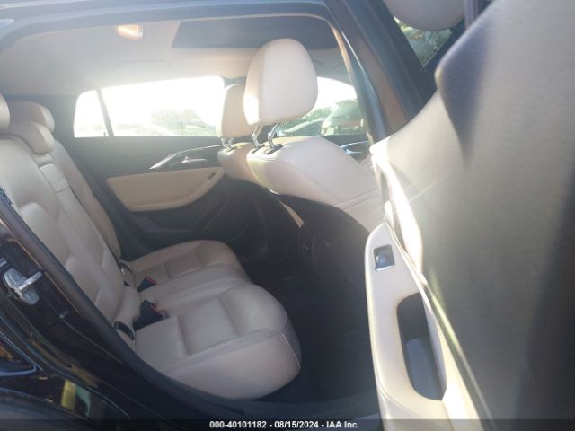 SJKCH5CR8JA052045 Infiniti Qx30 Premium