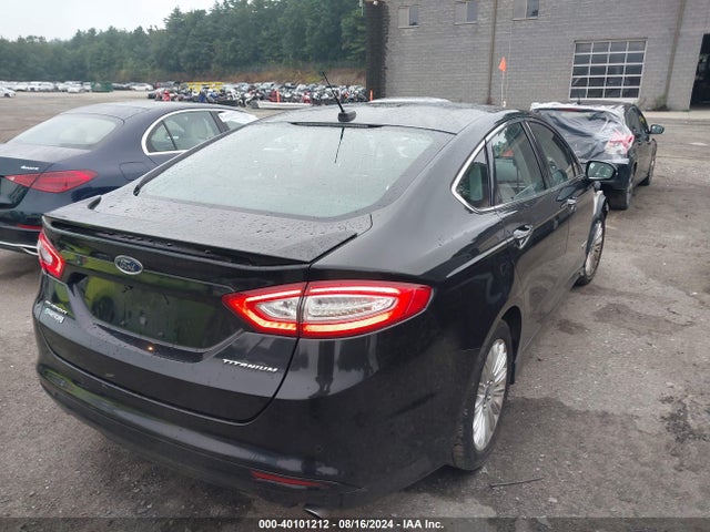 3FA6P0SU4ER303267 Ford Fusion Energi Titanium