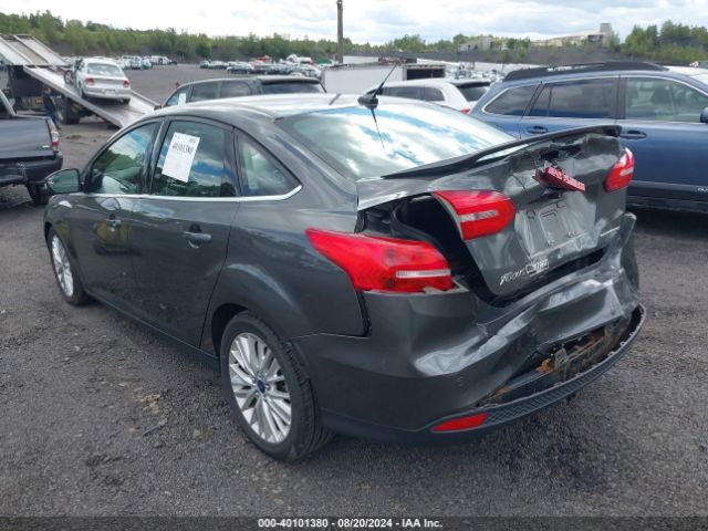 1FADP3J2XFL226414 Ford Focus Titanium