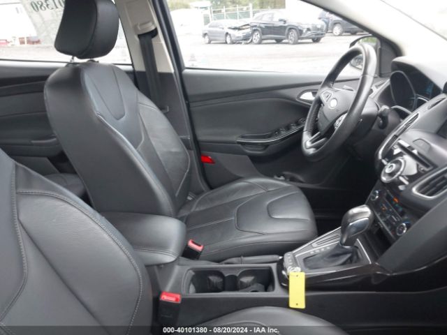 1FADP3J2XFL226414 Ford Focus Titanium