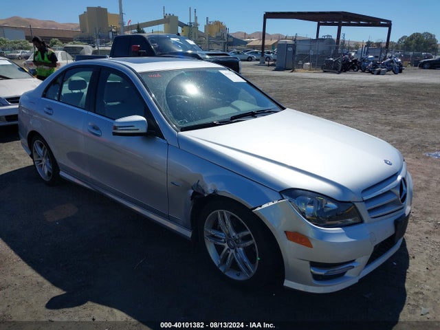 Aukcja sprzedaży 2012 Mercedes-benz C 250 Luxury/sport, vin: WDDGF4HB3CR219454, numer aukcji: 40101382