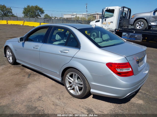 Aukcja sprzedaży 2012 Mercedes-benz C 250 Luxury/sport, vin: WDDGF4HB3CR219454, numer aukcji: 40101382