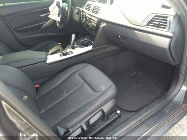WBA8E5G58HNU42121 BMW 320i Xdrive