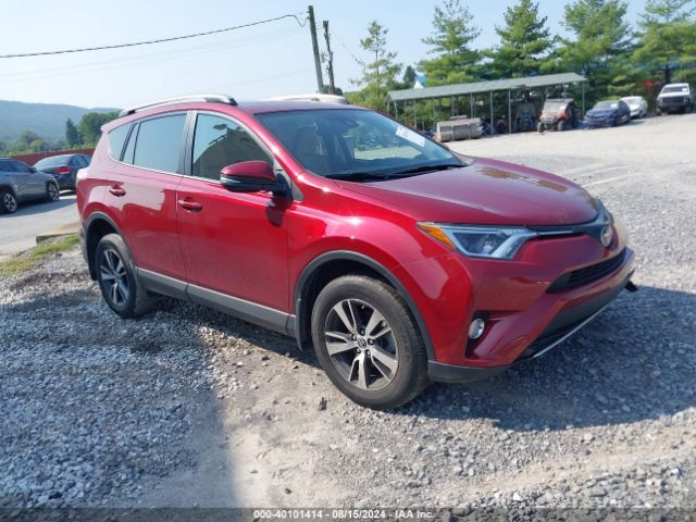 JTMRFREV1JD238609 Toyota Rav4 Xle
