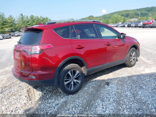 JTMRFREV1JD238609 Toyota Rav4 Xle