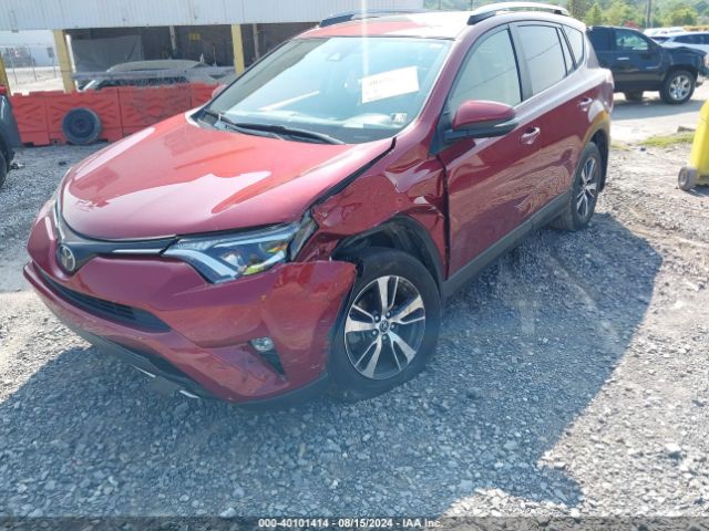 JTMRFREV1JD238609 Toyota Rav4 Xle