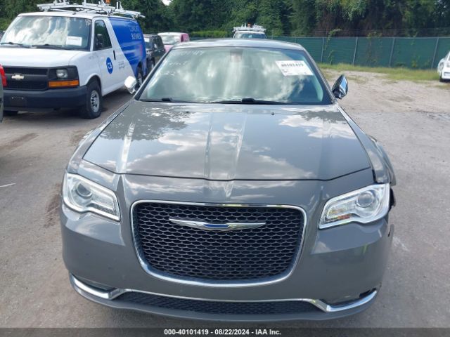 2C3CCAKG2JH165179 Chrysler 300 Limited Awd