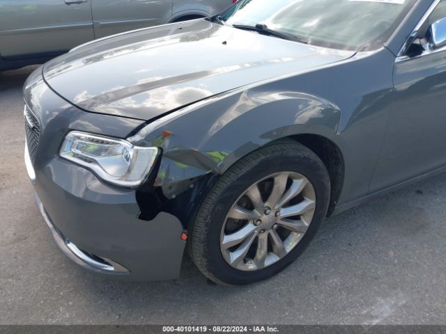 2C3CCAKG2JH165179 Chrysler 300 Limited Awd