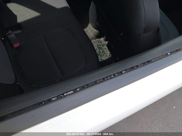 KIA SOUL + 2018 KNDJP3A57J7591111 Image 12