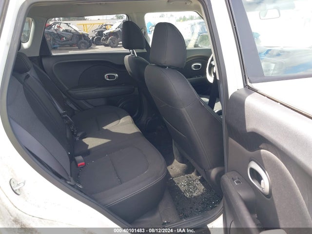KIA SOUL + 2018 KNDJP3A57J7591111 Image 8
