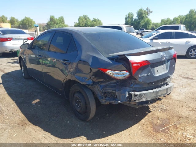Toyota COROLLA SE 2017 2T1BURHE1HC807064 Image 3