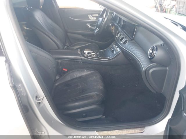 WDDZF4JB9KA637498 Mercedes-Benz E 300