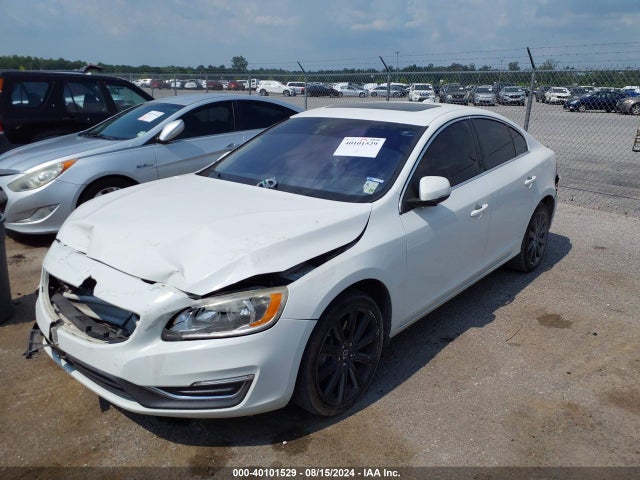 Volvo S60 T6 Platinum 2014 YV1902FH2E1284243 Image 2