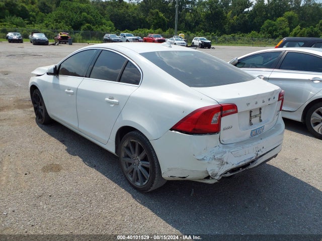 Volvo S60 T6 Platinum 2014 YV1902FH2E1284243 Image 3