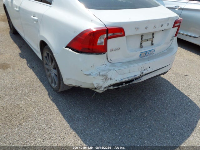 Volvo S60 T6 Platinum 2014 YV1902FH2E1284243 Image 6