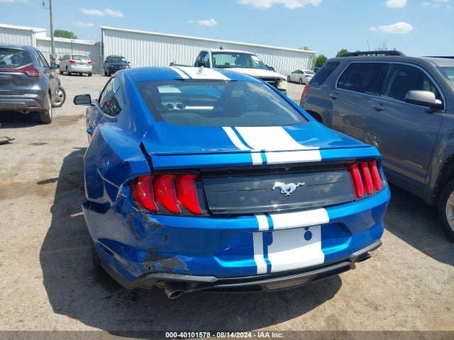 Ford Mustang Ecoboost Premium Fastback 2021 1FA6P8THXM5122594 Image 17