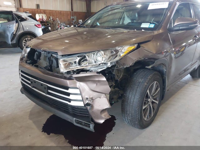 Toyota Highlander Xle 2018 5TDJZRFHXJS874348 Image 6