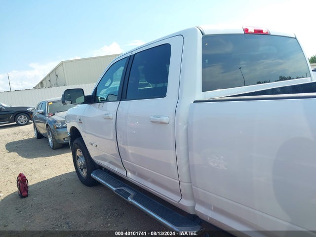 3C6UR5JL8NG239271 RAM 2500 Big Horn  4x4 8' Box