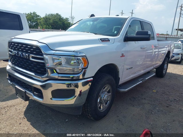 3C6UR5JL8NG239271 RAM 2500 Big Horn  4x4 8' Box