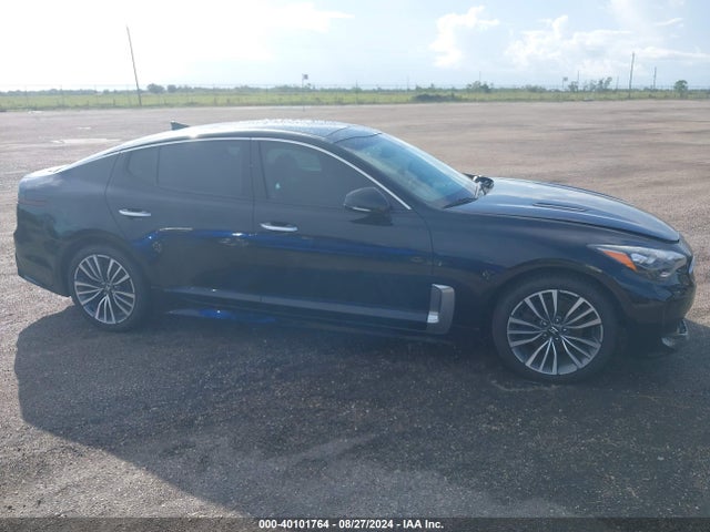 KIA Stinger Premium 2018 KNAE25LA7J6012319 Image 12