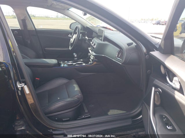 KIA Stinger Premium 2018 KNAE25LA7J6012319 Image 5