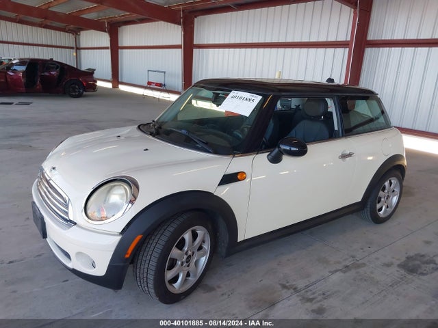 2009 MINI COOPER WMWMF33549TW78333 Photo 1