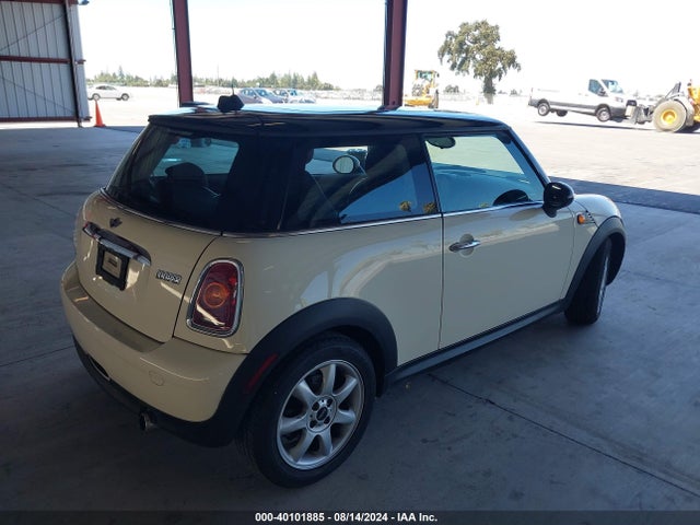 2009 MINI COOPER WMWMF33549TW78333 Photo 3