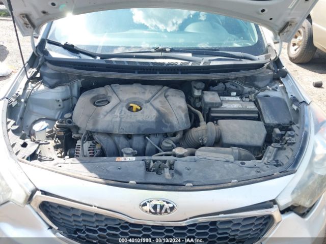KNAFX4A6XF5272824 KIA FORTE LX
