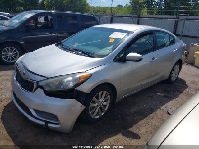 KNAFX4A6XF5272824 KIA FORTE LX