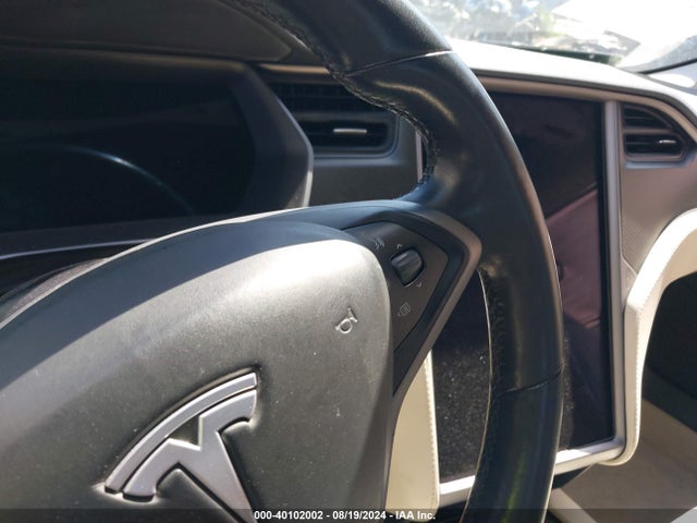 Tesla Model S 100d/75d/p100d 2018 5YJSA1E25JF291121 Image 17
