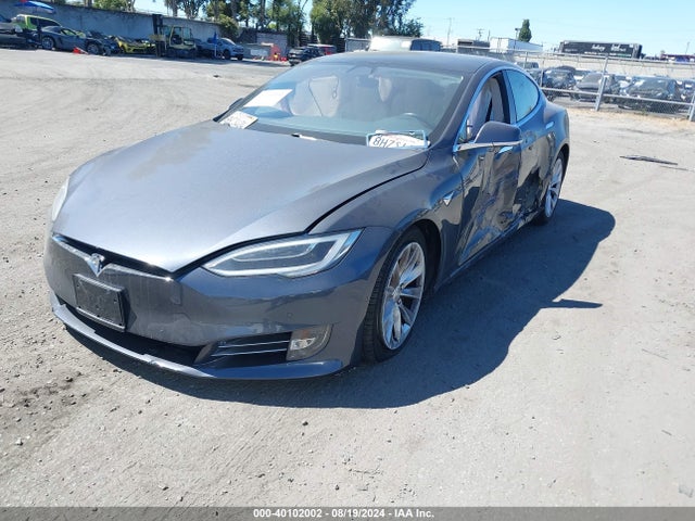 Tesla Model S 100d/75d/p100d 2018 5YJSA1E25JF291121 Image 2