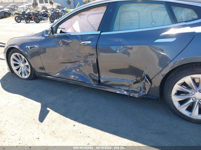 5YJSA1E25JF291121 Tesla Model S 100d/75d/p100d