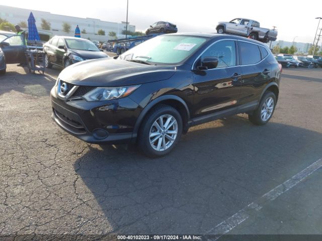 JN1BJ1CP4HW017643 Nissan Rogue Sport S
