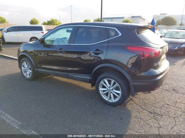 JN1BJ1CP4HW017643 Nissan Rogue Sport S
