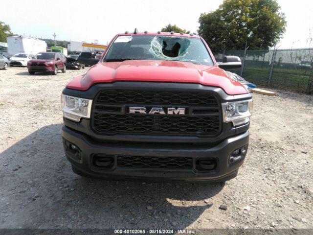3C6UR5CL8NG319909 RAM 2500 Tradesman  4x4 6'4 Box