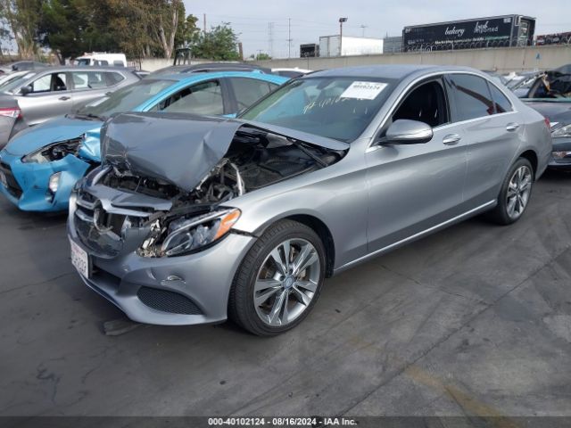 55SWF4JB1FU043318 Mercedes-Benz C 300 Luxury/sport